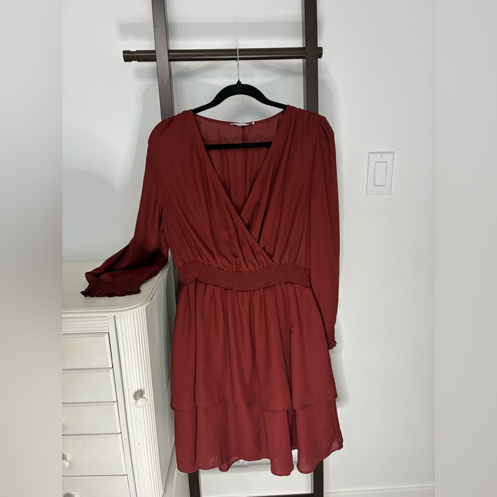 Dex Burgundy Long Sleeve Dress. Size L. So pretty and feminine. Elastic at waist